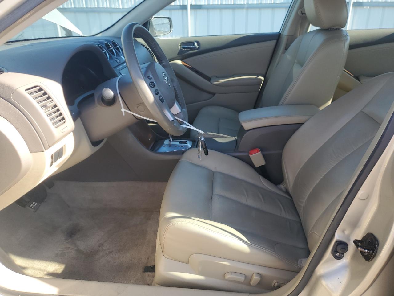 Nissan Altima 2.5 Image 7