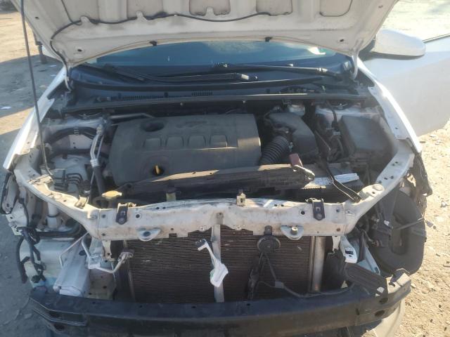 Toyota Corolla L Image 6