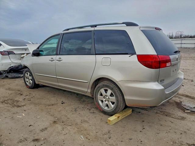 Toyota Sienna Ce Image 8
