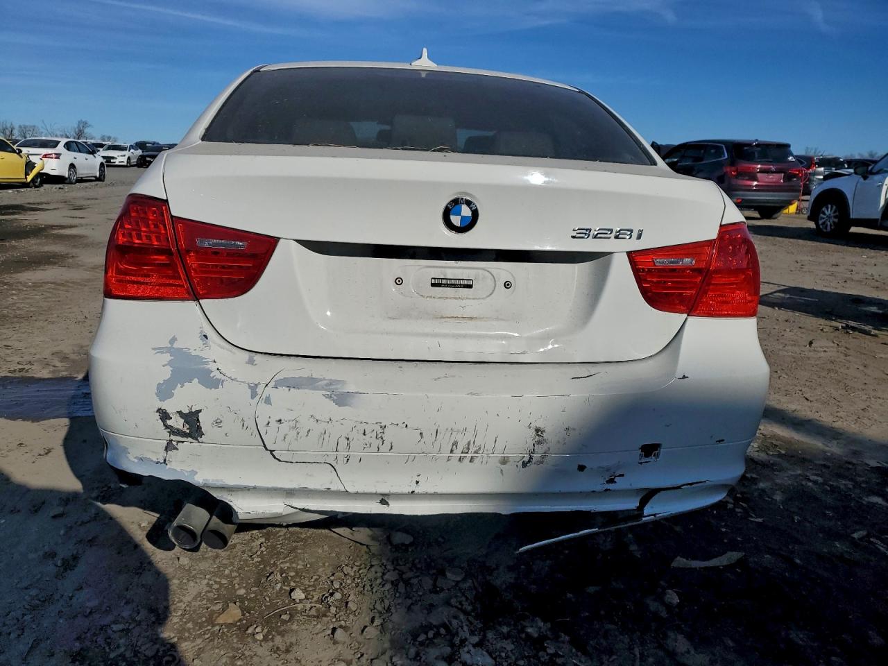 BMW 3 Series I Image 6