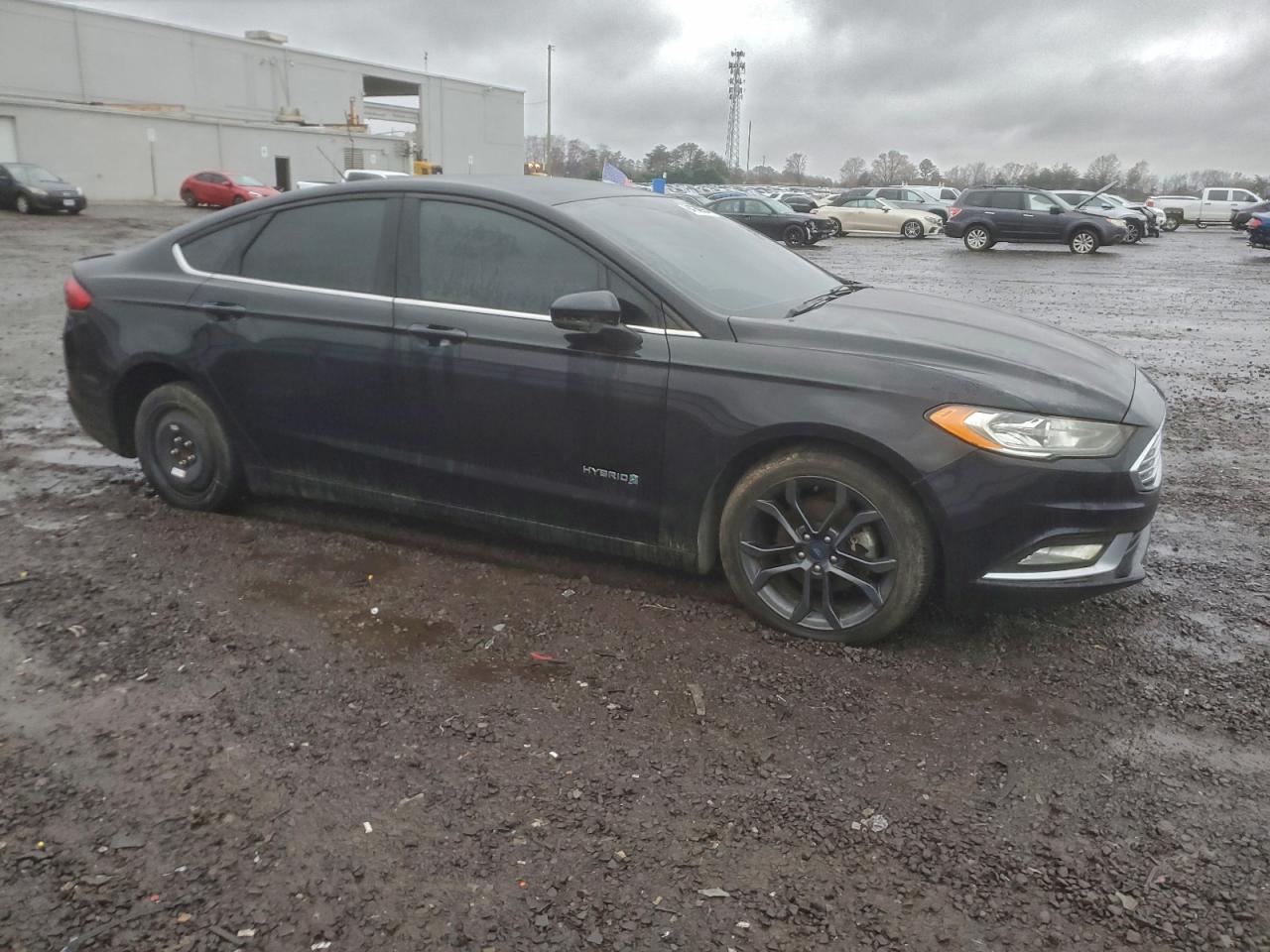 Ford Fusion Se Hybrid Image 7