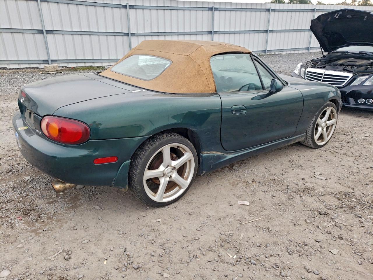 Mazda Mx5 Base Image 2