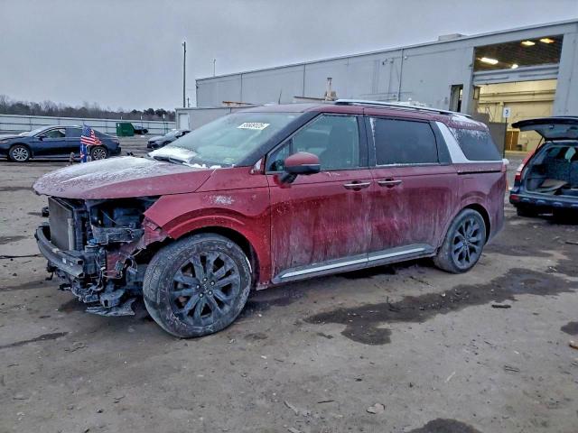  Salvage Kia Carnival