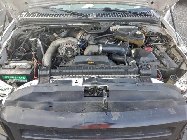 Ford F-550 Super Duty Image 9