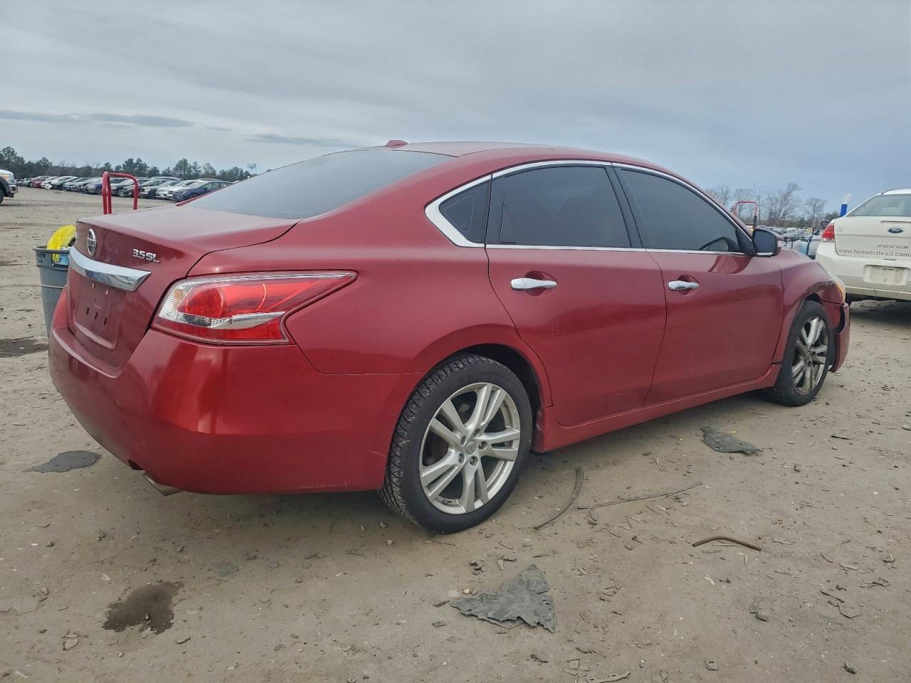 Nissan Altima 3.5s Image 2