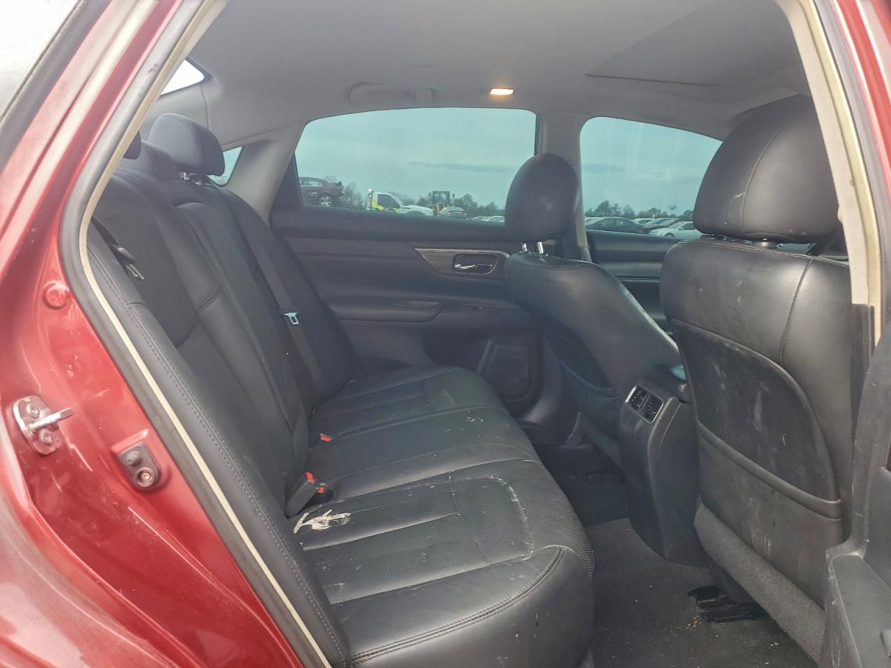 Nissan Altima 3.5s Image 11