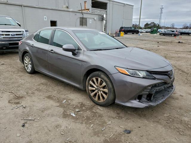 Toyota Camry L Image 3
