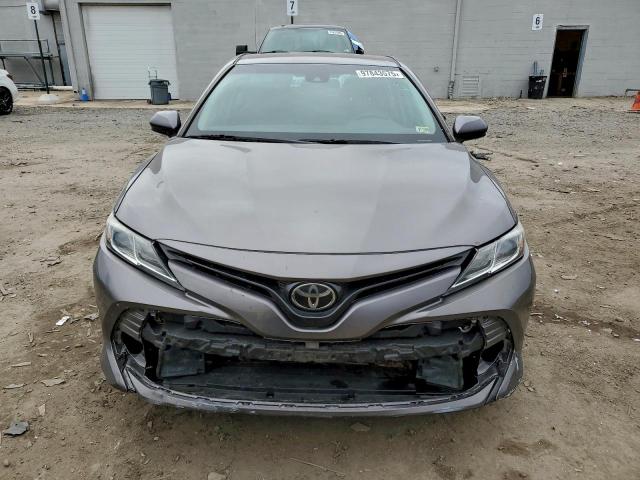 Toyota Camry L Image 11