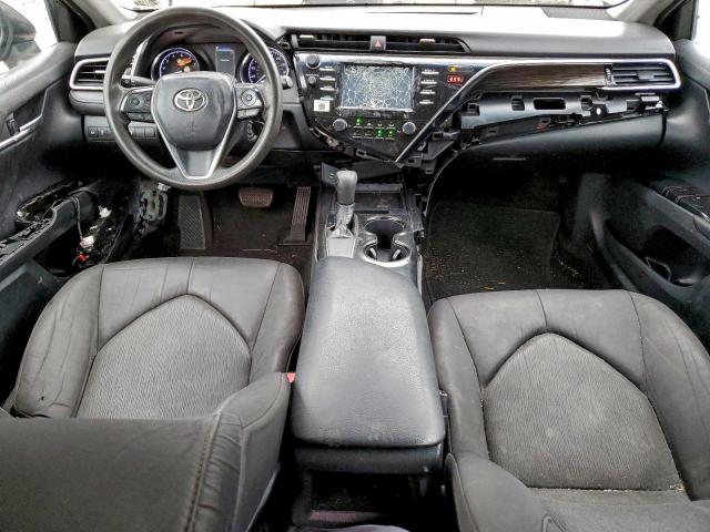 Toyota Camry L Image 9