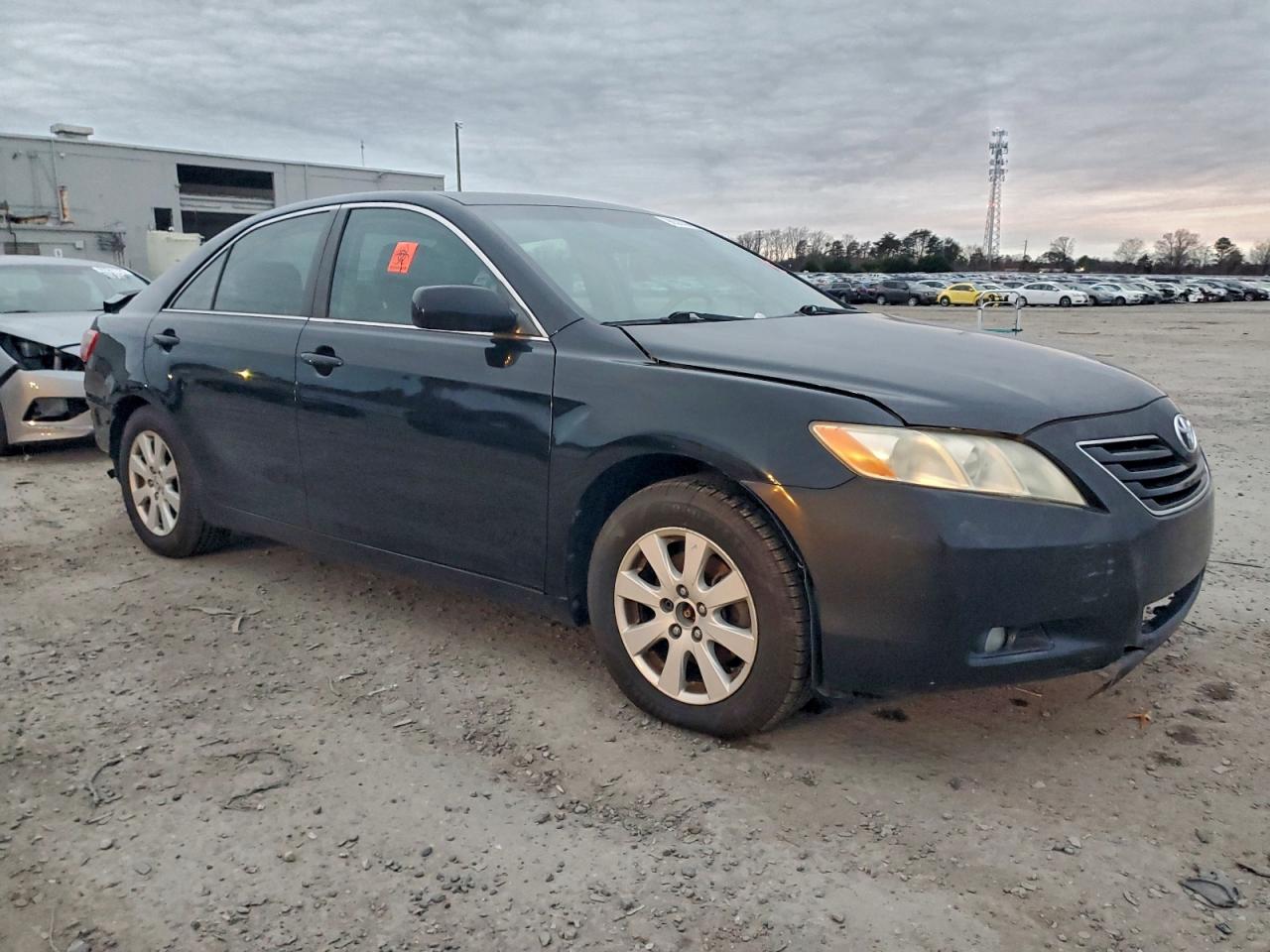 Toyota Camry Base Image 7