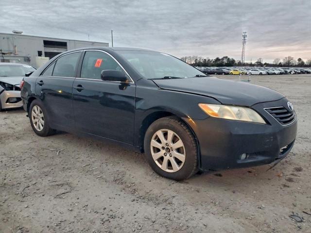 Toyota Camry Base Image 7