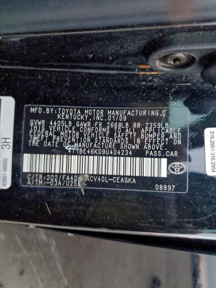 Toyota Camry Base Image 10