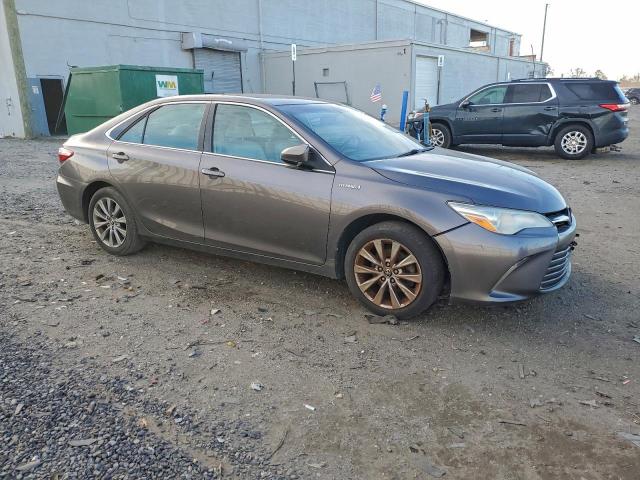 Toyota Camry Hybrid Image 5