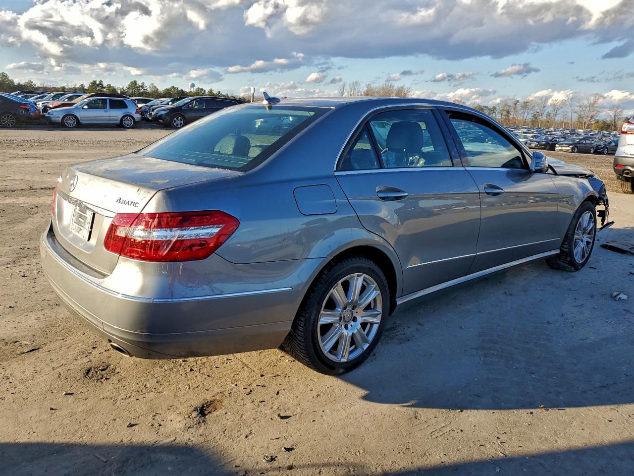 Mercedes-Benz E-Class 350 4matic Image 2