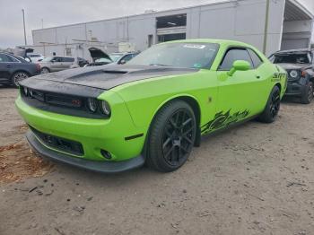  Salvage Dodge Challenger