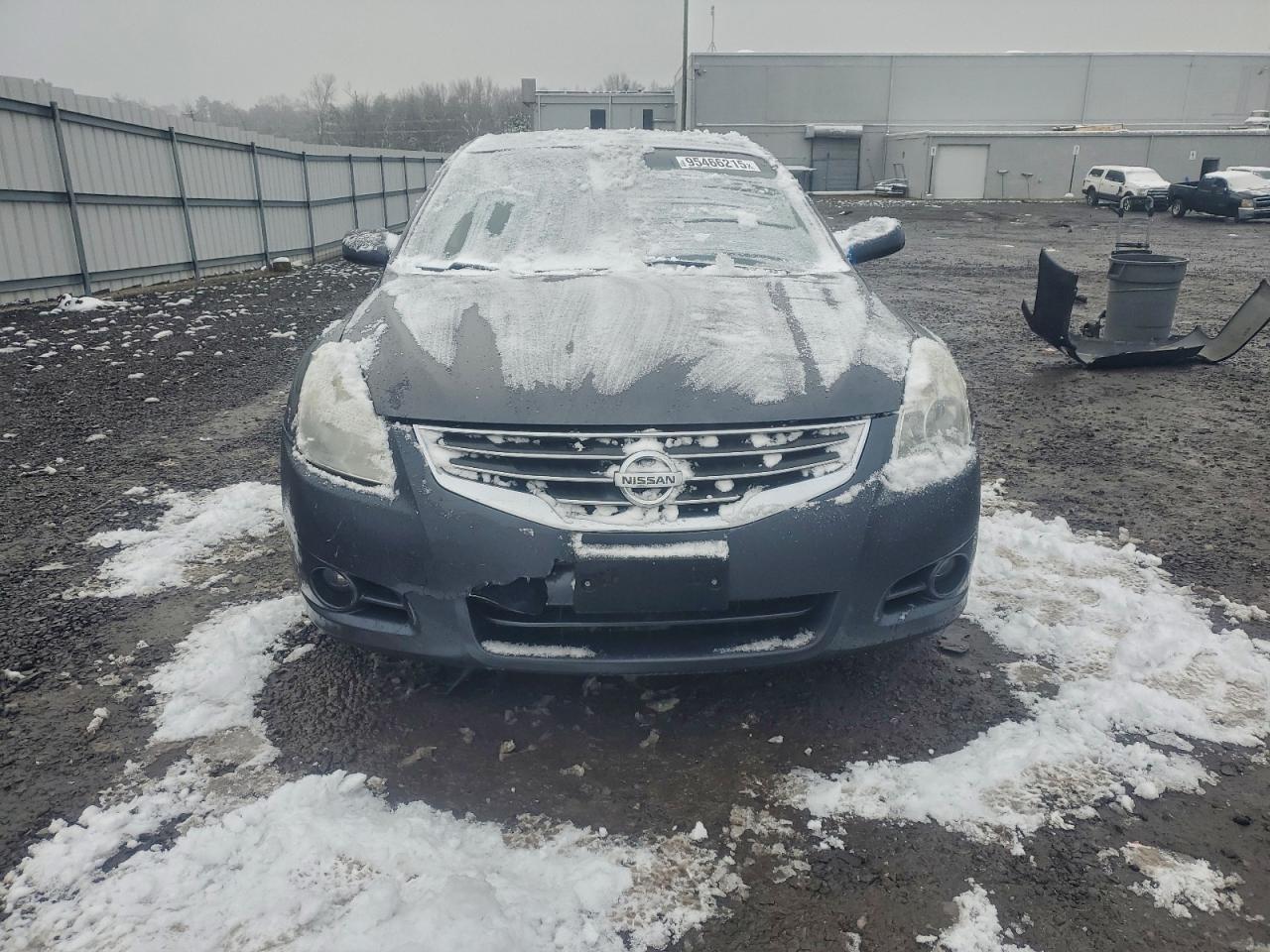 Nissan Altima Base Image 3
