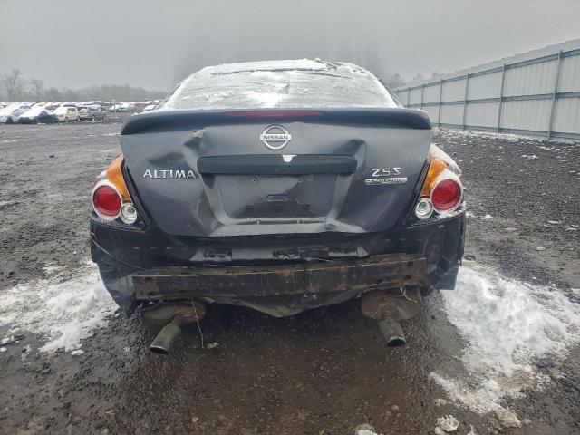 Nissan Altima Base Image 11