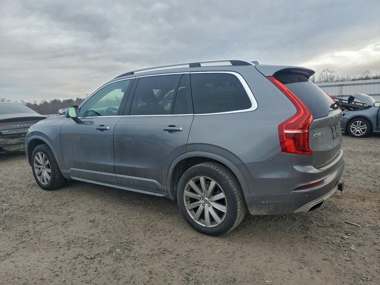 Volvo XC90 T6 Image 7