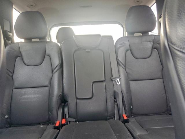 Volvo XC90 T6 Image 12