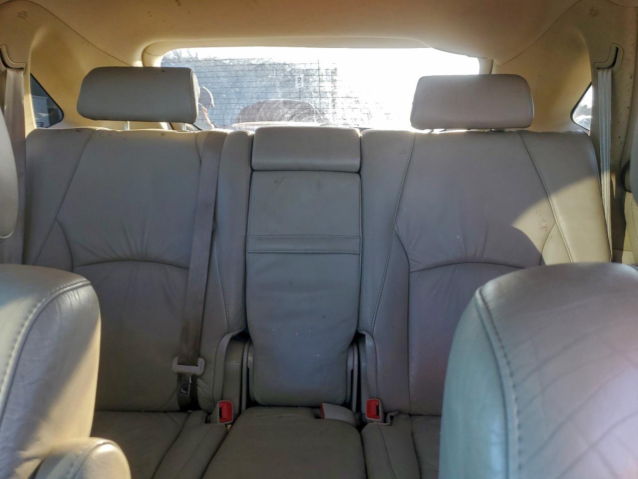 Lexus RX 330 Image 3