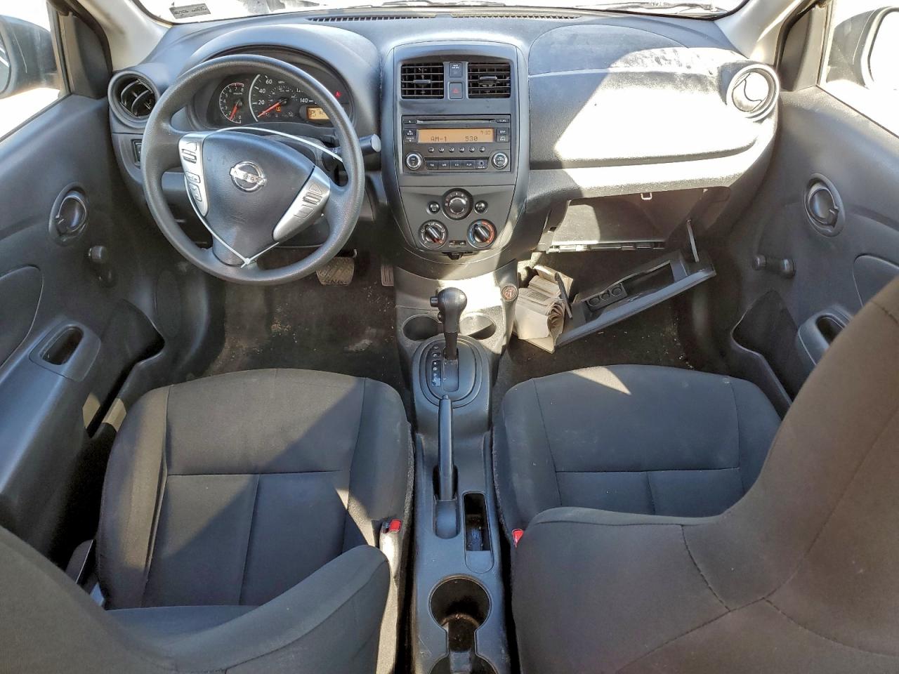 Nissan Versa S Image 6