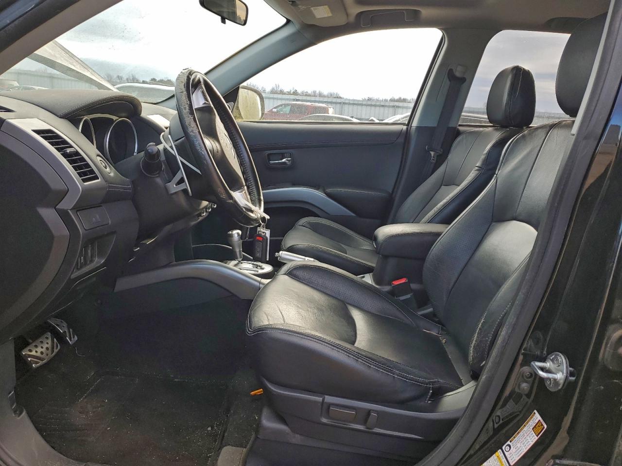 Mitsubishi Outlander Gt Image 13