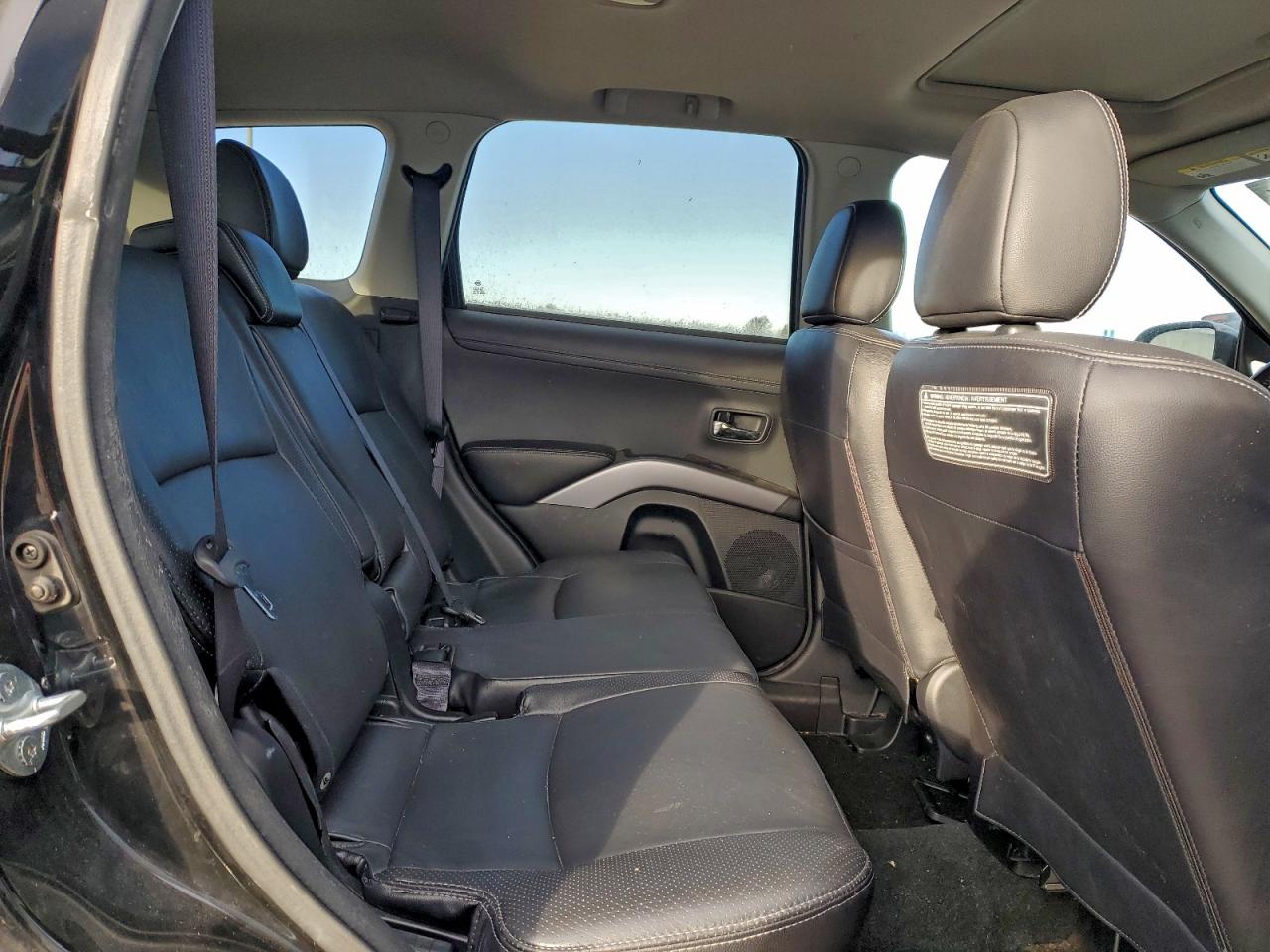 Mitsubishi Outlander Gt Image 8