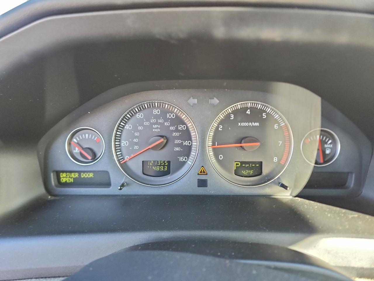 Volvo S60 2.5t Image 12