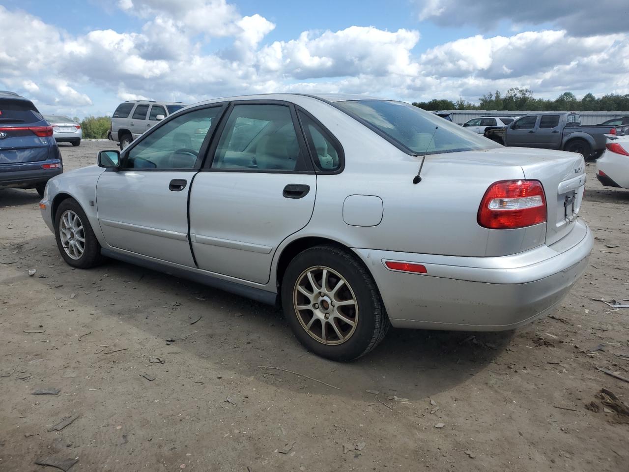 Volvo S40 1.9t Image 12