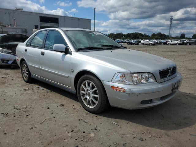 Volvo S40 1.9t Image 3