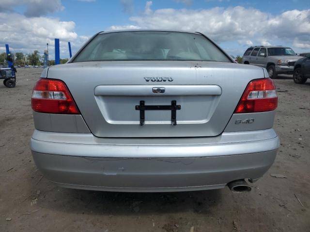 Volvo S40 1.9t Image 4