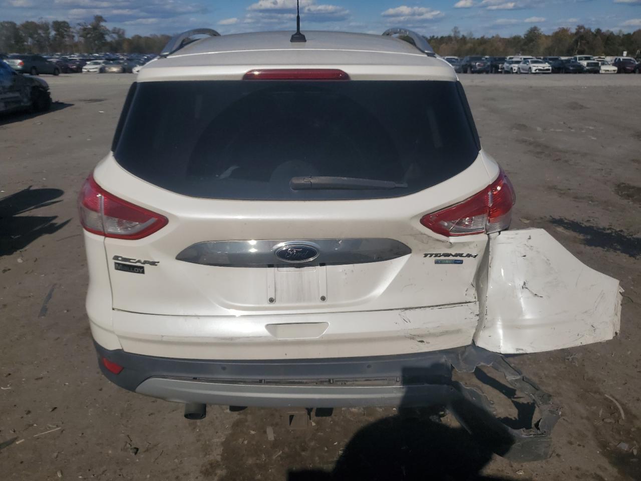 Ford Escape Titanium Image 13