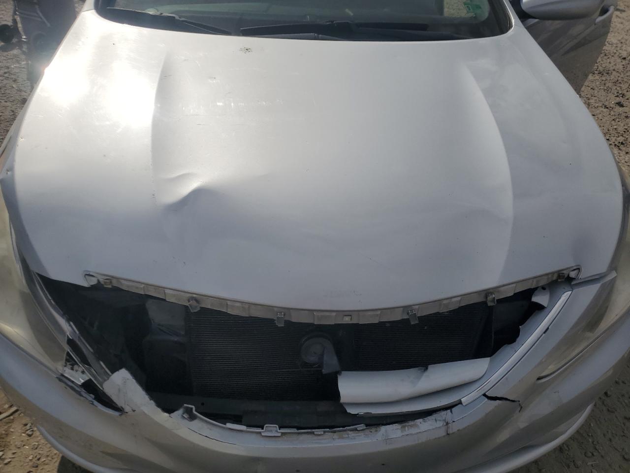 Hyundai SONATA Gls Image 11