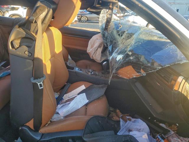 BMW 3 Series I Image 10