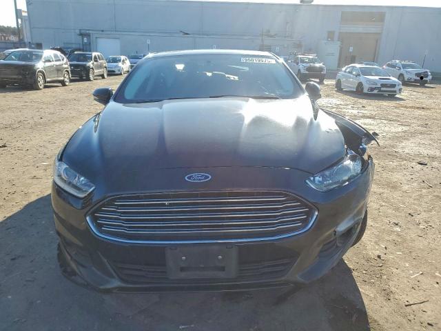 Ford Fusion Se Image 8