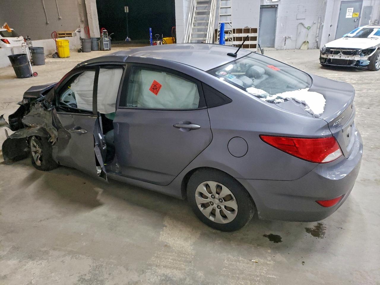 Hyundai ACCENT Se Image 5