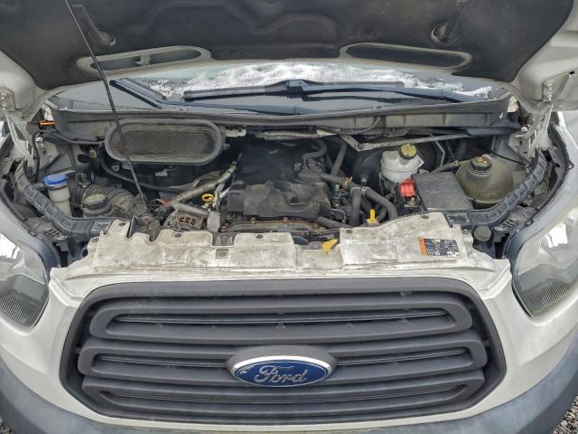 Ford Transit T-250 Image 3