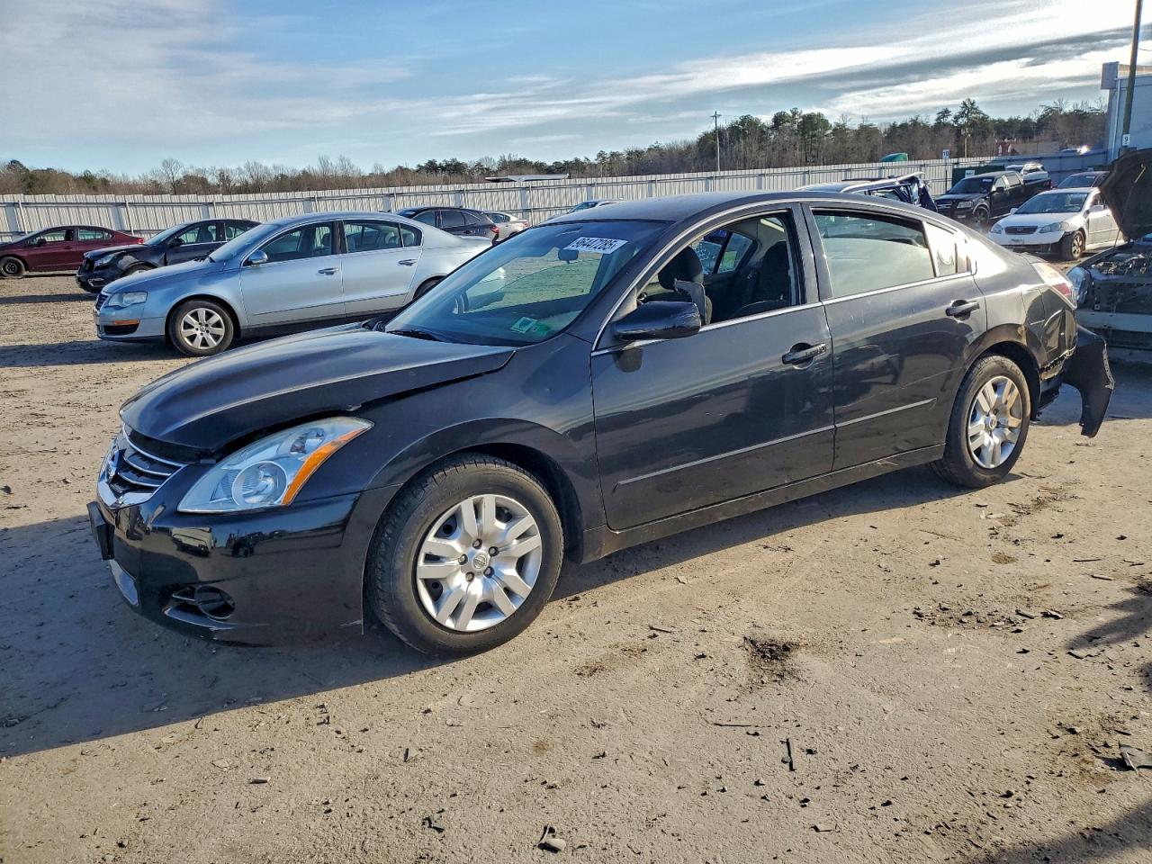 Nissan Altima Base Image 1