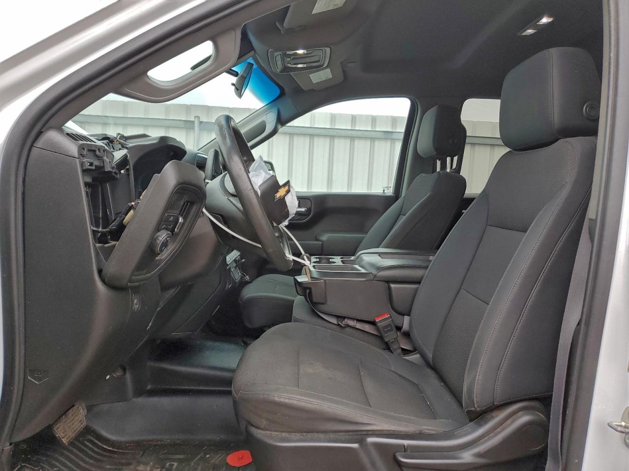 Chevrolet Silverado C1500 Image 6