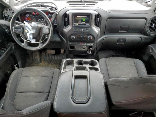 Chevrolet Silverado C1500 Image 2