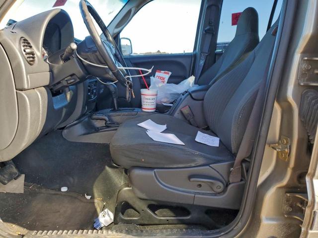 Jeep Liberty Sport Image 7