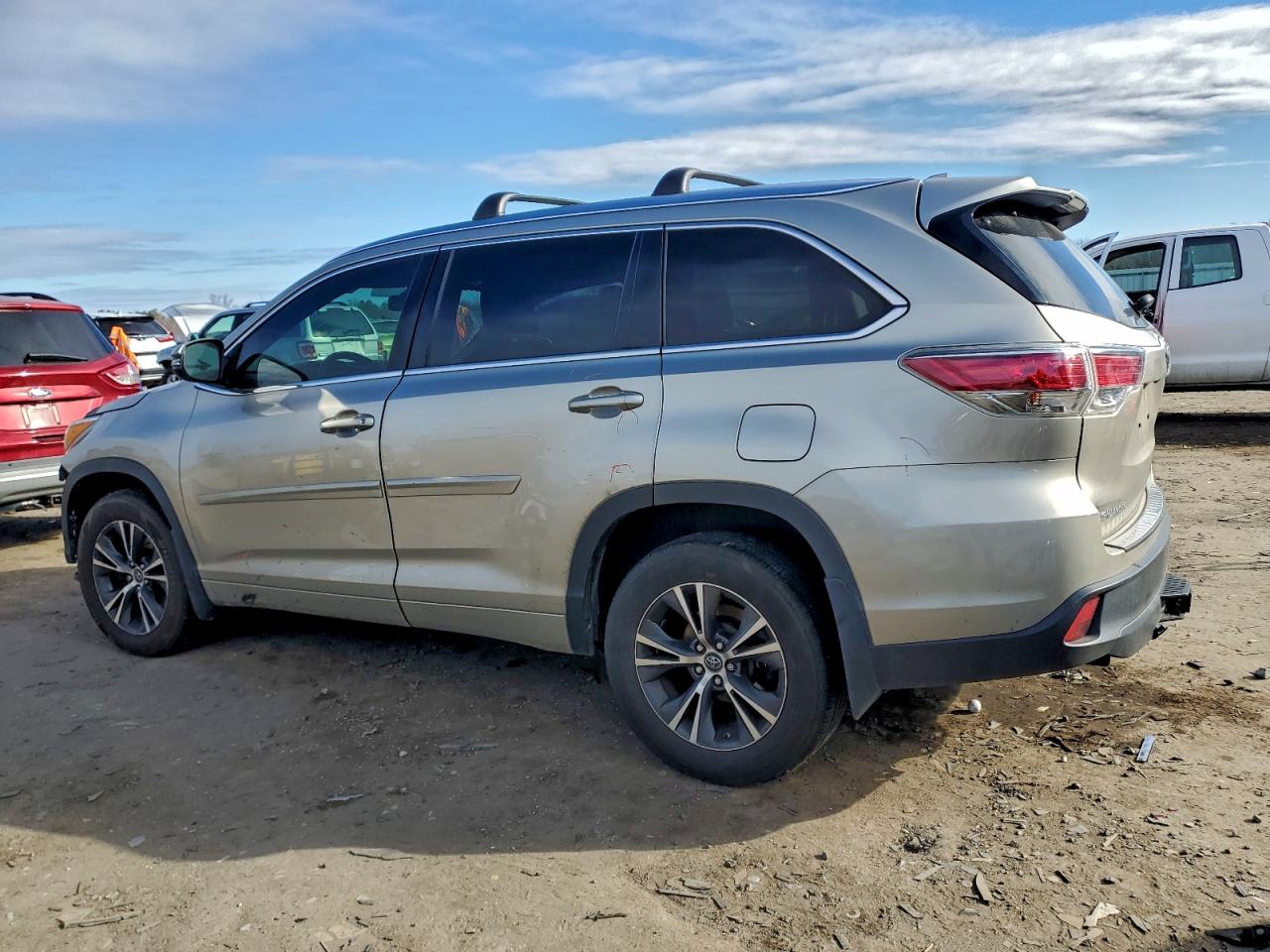 Toyota Highlander Xle Image 2