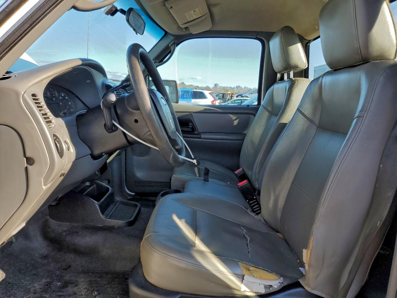 Ford Ranger Image 11