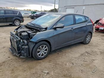  Salvage Hyundai ACCENT