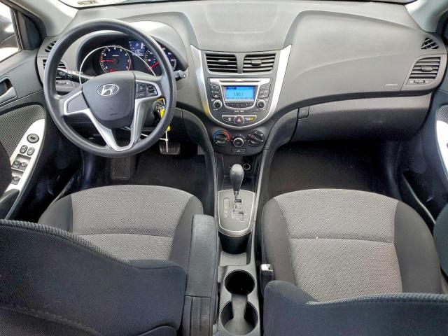 Hyundai ACCENT Gls Image 9