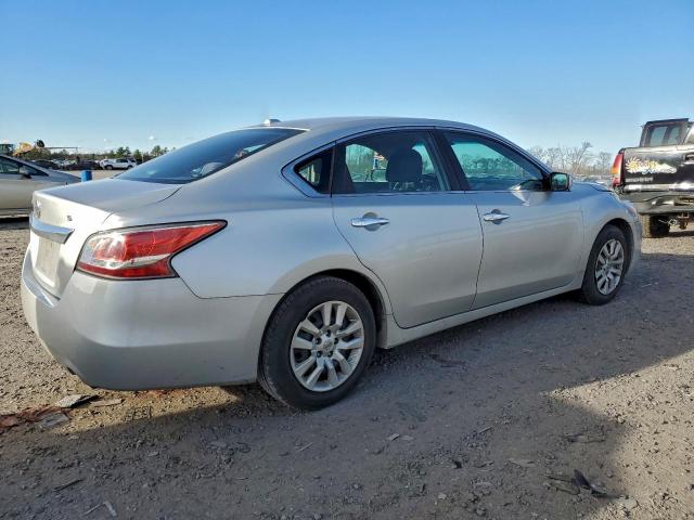 Nissan Altima 2.5 Image 2