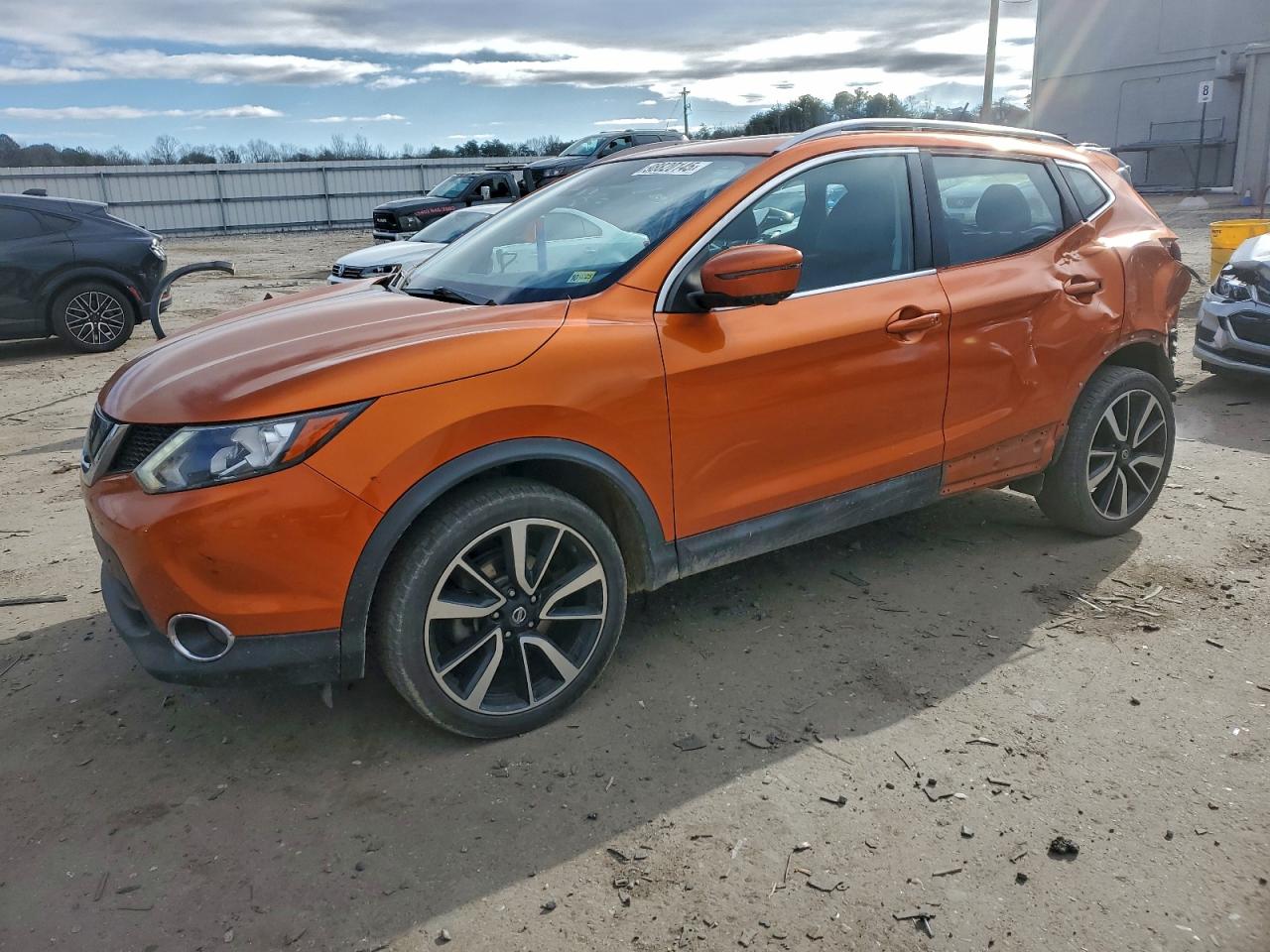 Nissan Rogue S Image 1