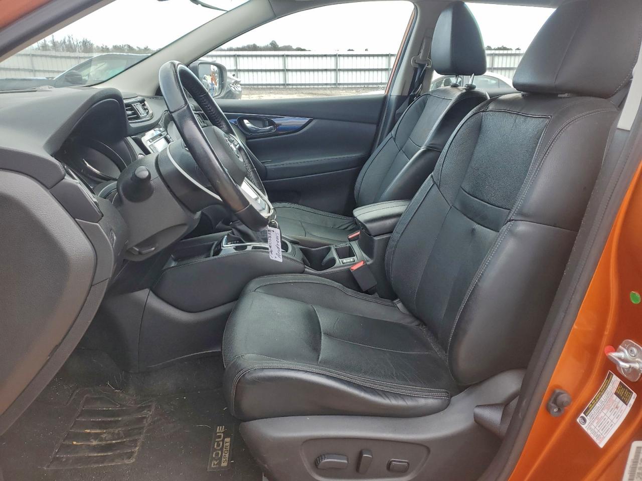 Nissan Rogue S Image 7