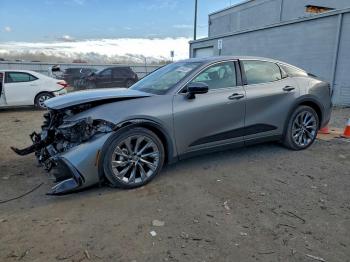  Salvage Toyota Crown Xle