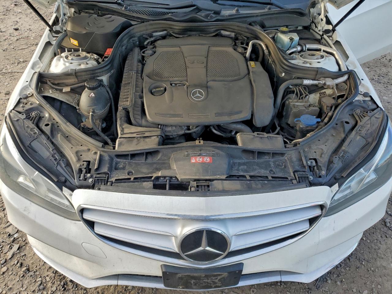 Mercedes-Benz E-Class 350 4matic Image 11